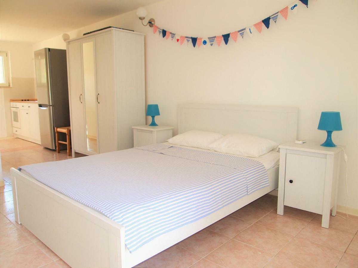 Studio Apartment Branko Novalja Exterior foto